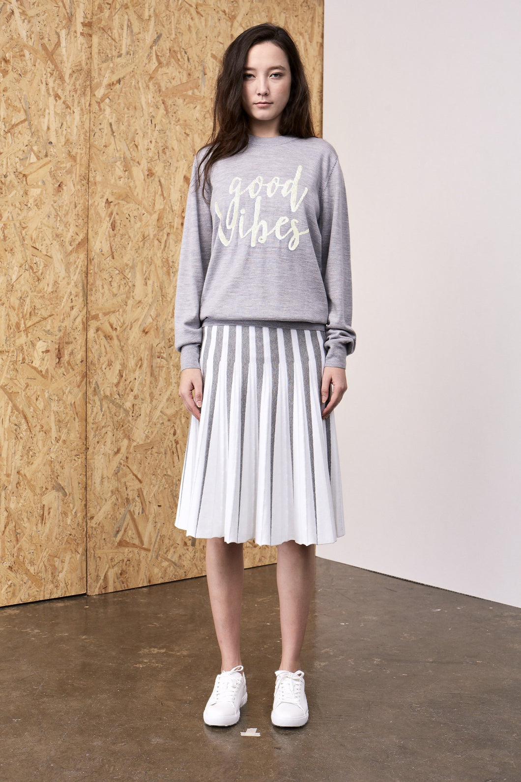“Good Vibes” Intarsia Wool Sweater Grey