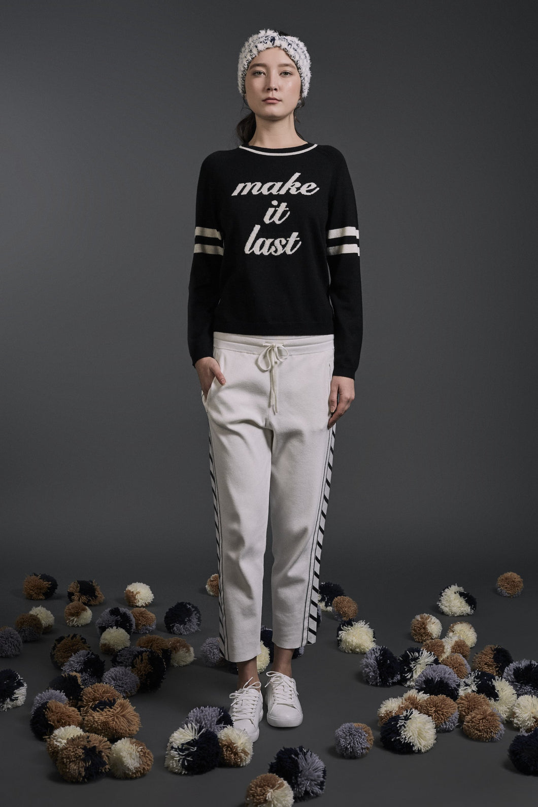 'Make it last' Intarsia Wool Sweater Black| 22 Factor | ECO-LUXE knitwear